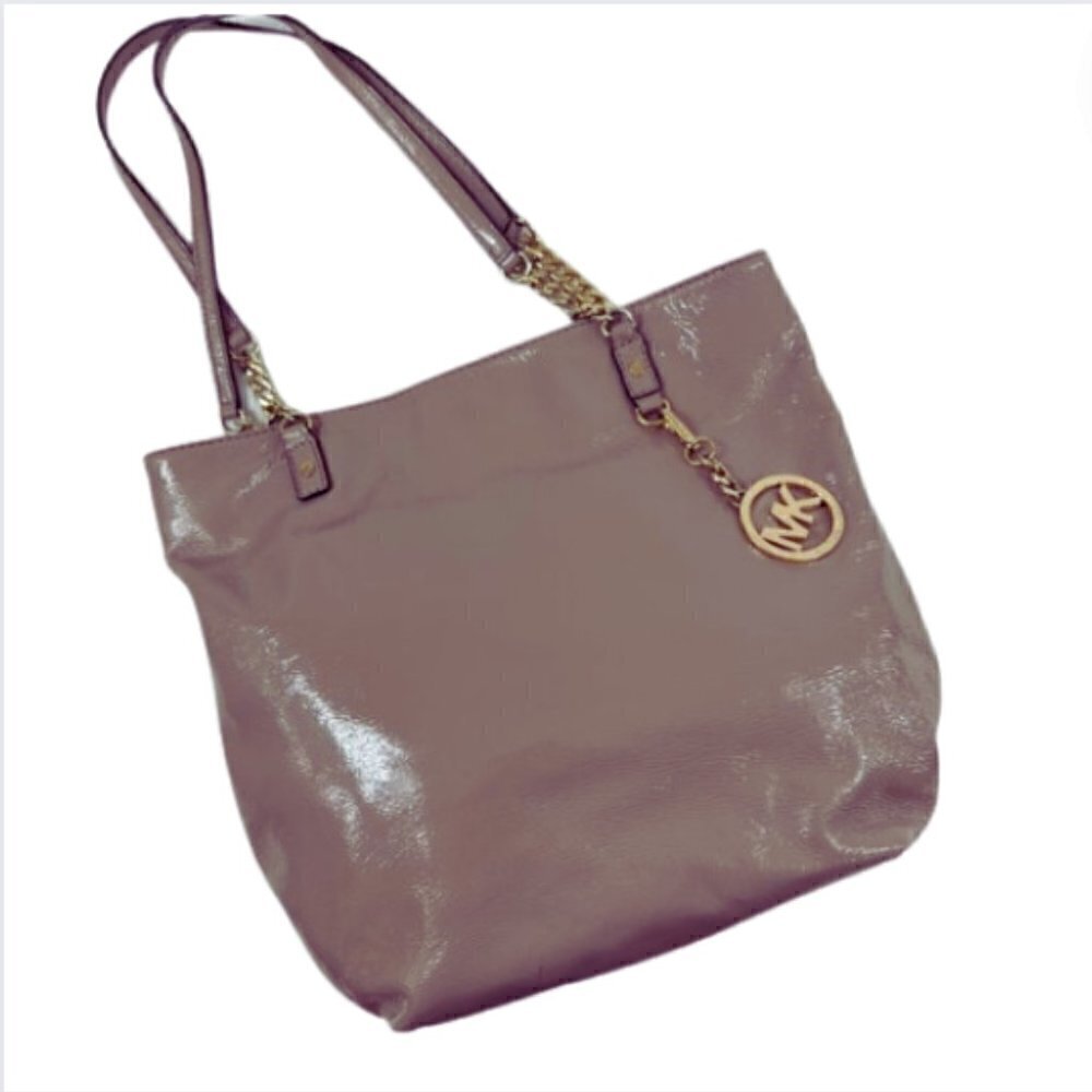 Michael Kors Pink Leather Gold Chain Shoulder Bag